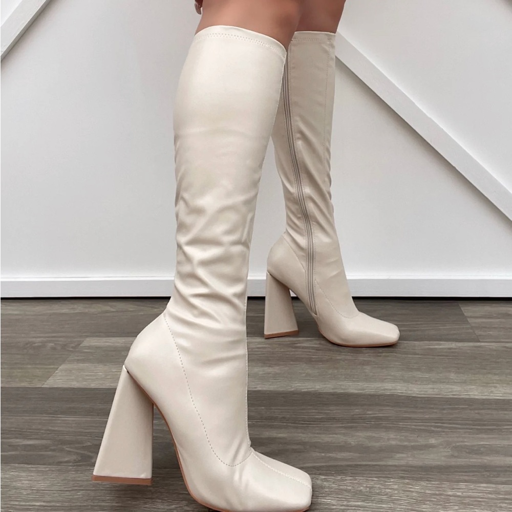 White Leather Heeled Boots